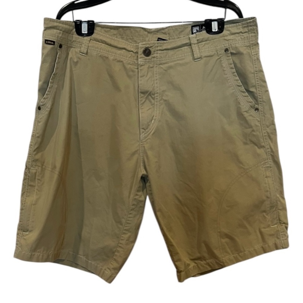 Kuhl khaki tan cargo shorts hiking camping size 38